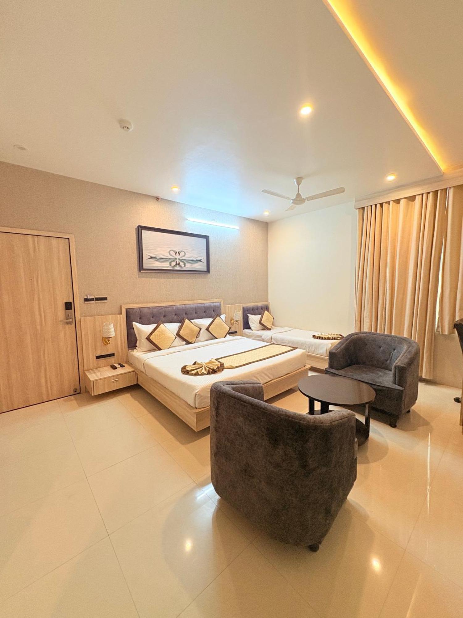 Parampara Hotels And Resorts Udaipur Bagian luar foto